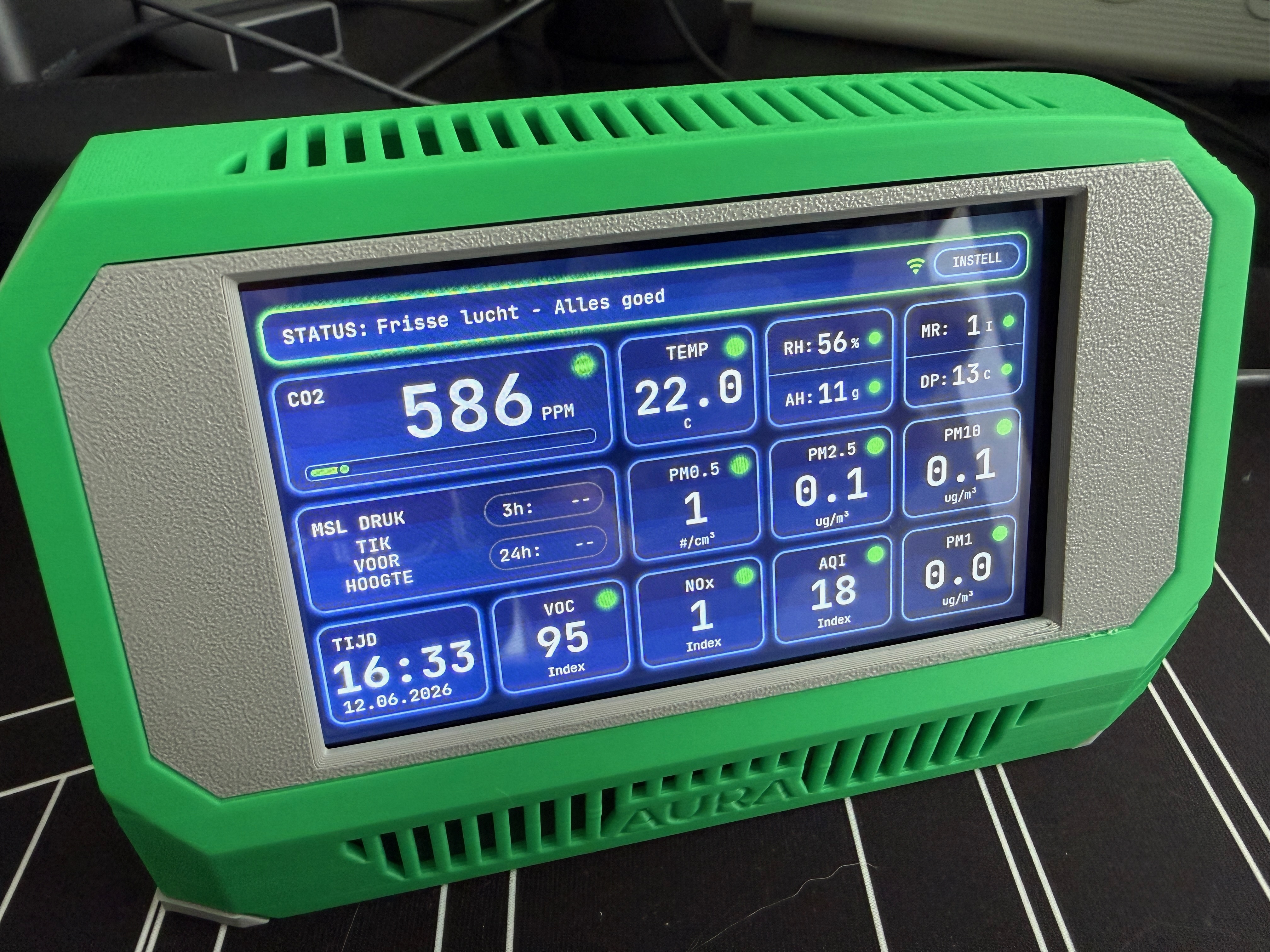 Onze eigen Aura AQ luchtkwaliteitsmonitor — 3D geprint door SVR 3D Prints